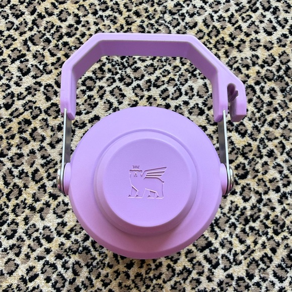 Stanley tumbler (30 oz) (NWT) - Picture 12 of 14